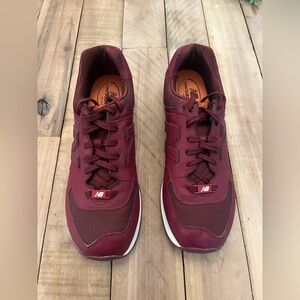 New Balance 574 Classics Burgundy Flight Jacket Sneakers Men’s Size 13